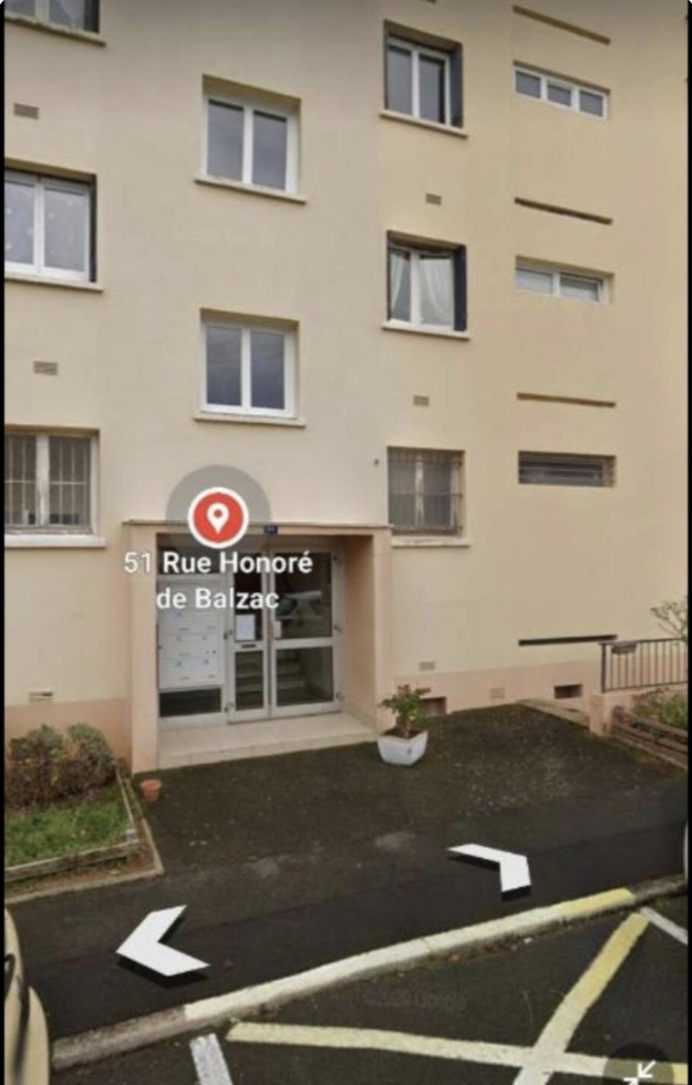 Entrée de la résidence